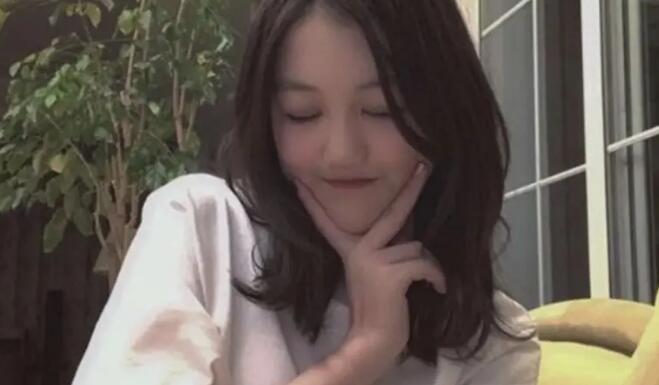 王菲親吻愛女慶祝18歲！絕美合照瘋傳　李嫣超高顏值衝熱搜